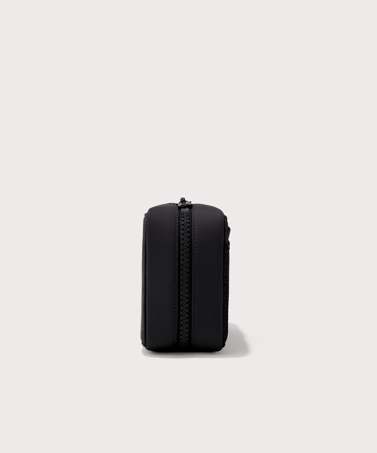 Arlo Tech Organizer in Onyx, Large