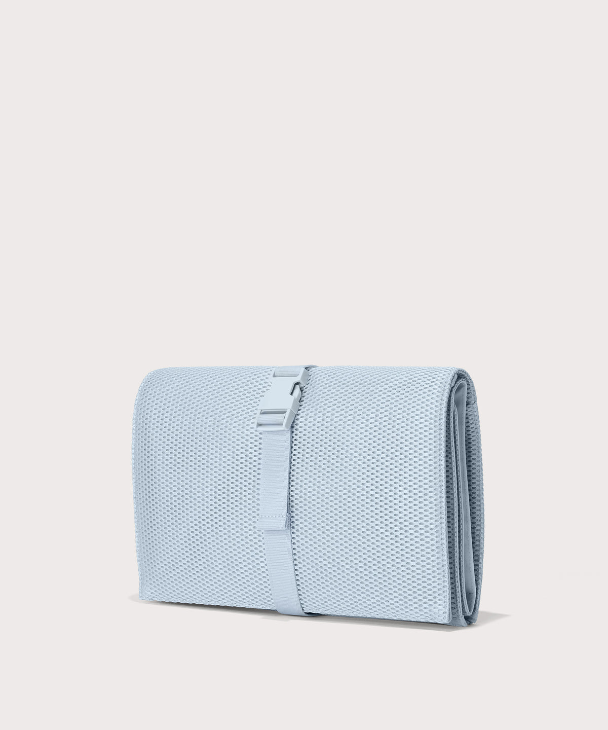 Joey Changing Kit in Daylight